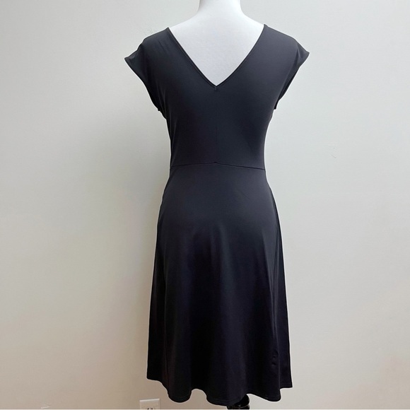 Patagonia Worn Wear Women’s Black V Neck Short Sleeve Mini Bandha Dress Small - Picture 5 of 7